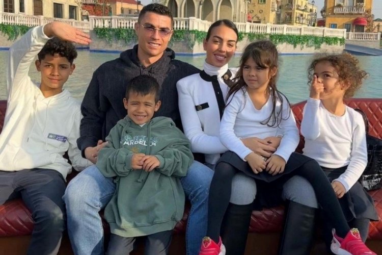 Georgina Rodriguez Suudi Arabistan'a uyum sağladı