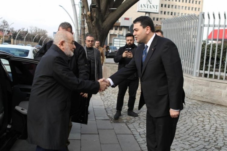Karamollaoğlu'ndan, G&uuml;ltekin Uysal'a ziyaret