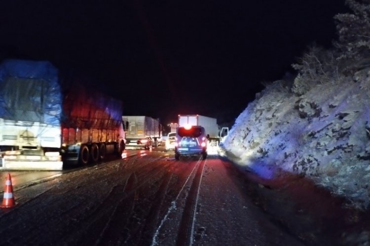 K&uuml;tahya'da zincirleme kaza: 1 kişi yaralandı