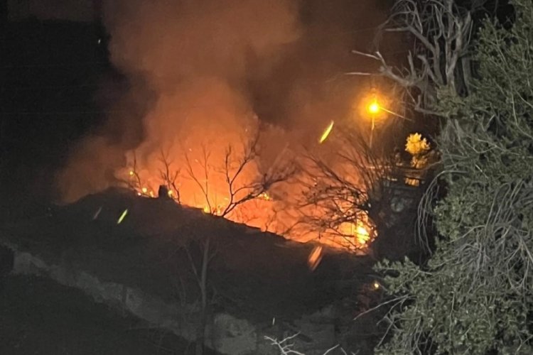 Adana'da ev yangınında 96 yaşındaki adam hayatını kaybetti