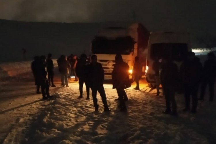 Bitlis'te Panor Dağı'nda 60 kişi mahsur kaldı
