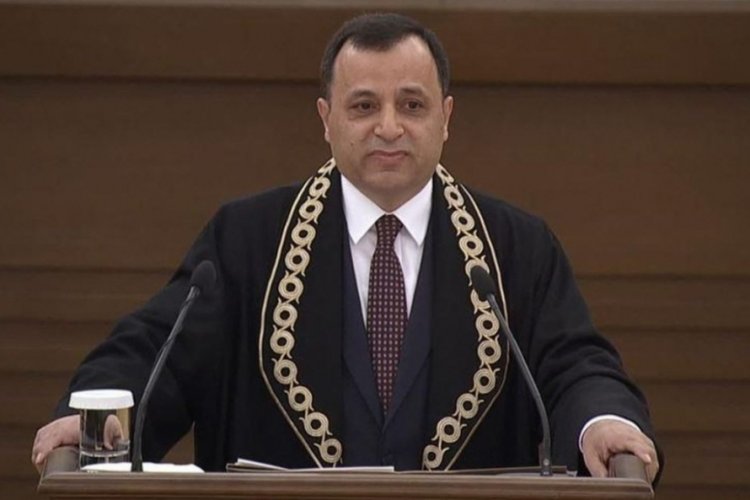 Z&uuml;ht&uuml; Arslan'ın Anayasa Mahkemesi Başkanlığı Resmi Gazete'de yayımlandı