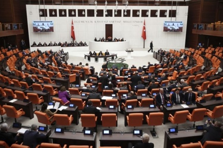 S&ouml;zleşmeli akademik personele kadro teklifine Meclis'ten onay