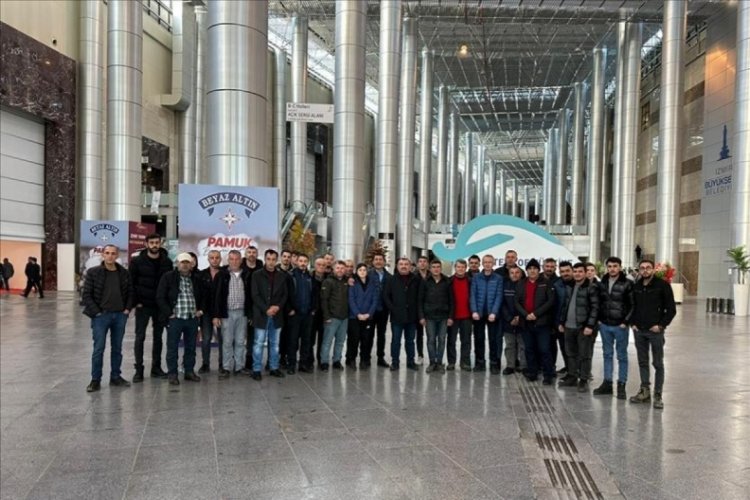 Bursa'da gen&ccedil; &ccedil;ift&ccedil;iler İzmir Tarım Fuarı'nda