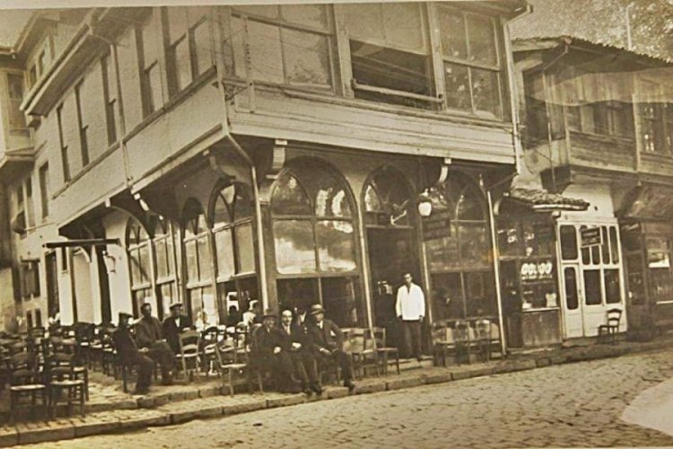 Bursa'nın unutulan kahvehane k&uuml;lt&uuml;r&uuml;ne ışık tutulacak