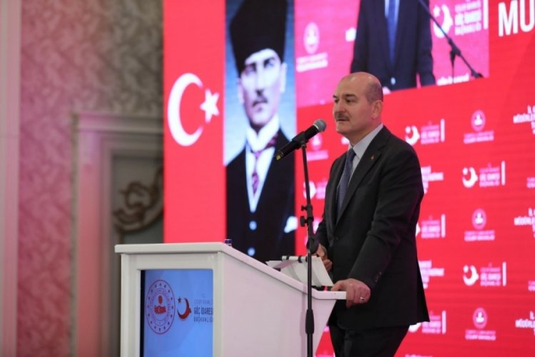 Bakan Soylu, T&uuml;rkiye'deki Suriyeli sayısını a&ccedil;ıkladı