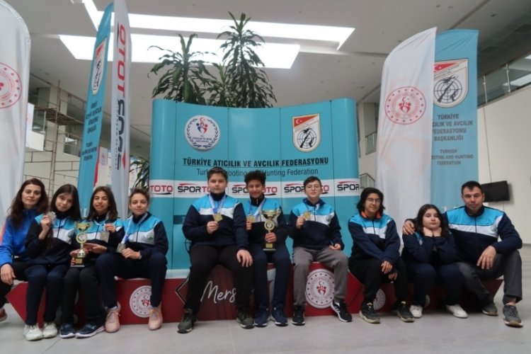 Bursa Osmangazili sporculardan b&uuml;y&uuml;k başarı