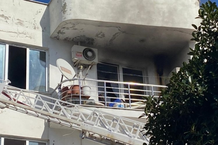 Yangına uykuda yakalanan kız kardeşler g&ouml;zyaşlarına boğuldu
