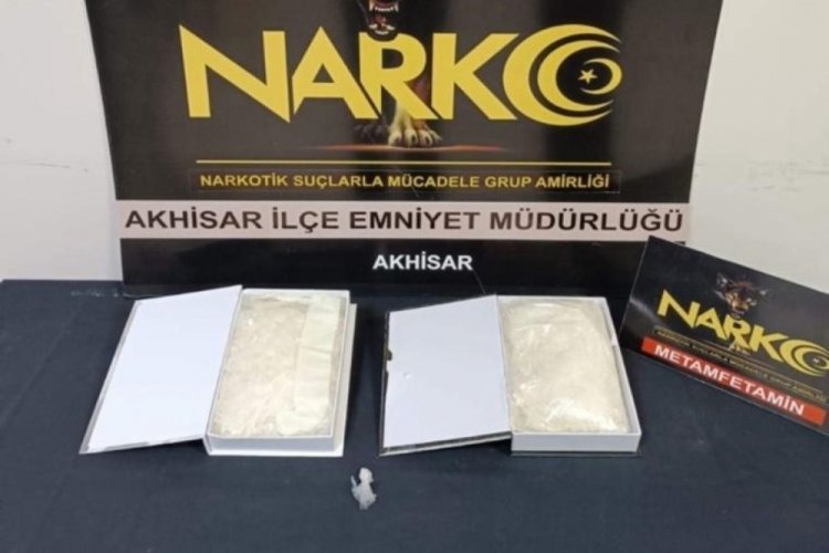 Manisa'da 1 kilo 497 gram uyuşturucu ele ge&ccedil;irildi