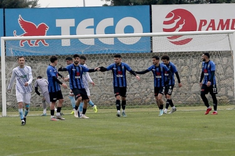 Karacabey Belediyespor evinde rahat kazandı