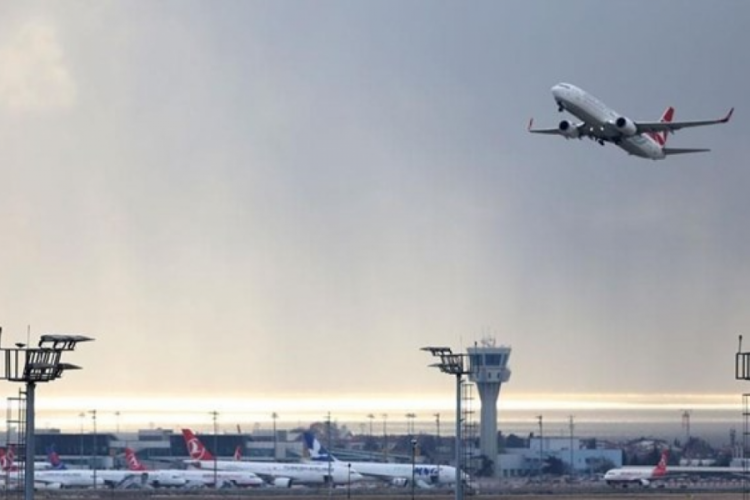 İstanbul'da u&ccedil;uşlara kar engeli!
