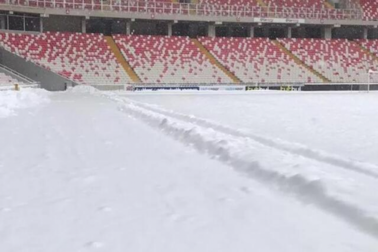 Lige hava engeli! 4 ma&ccedil; ertelendi