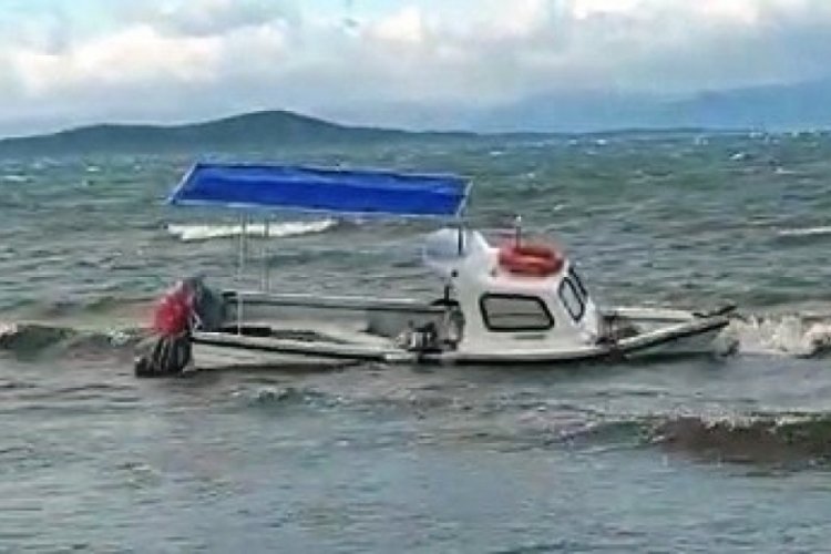 Balıkesir'de fırtına etkili oluyor