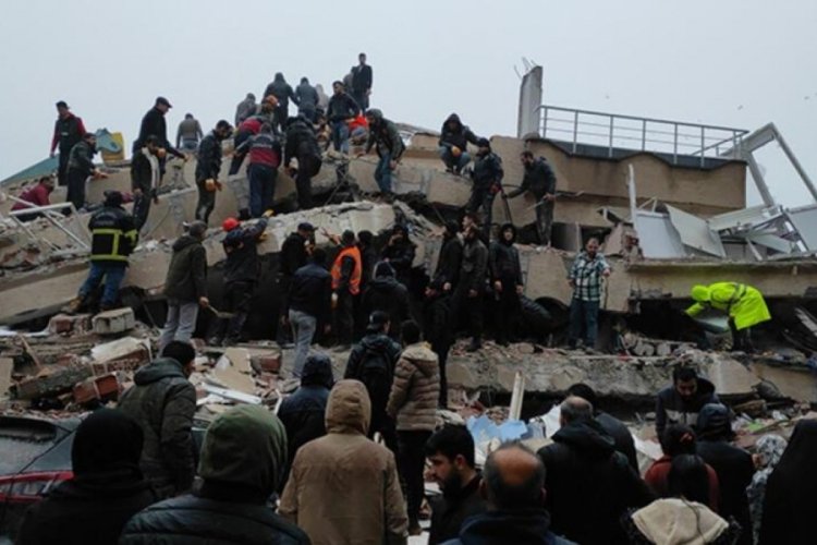 Kandilli Rasathanesi M&uuml;d&uuml;r&uuml; &Ouml;zener: 1999 depreminden sonra en b&uuml;y&uuml;k deprem