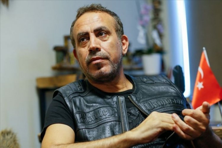 Deprem sonrası enkaz altından yardım istedi! Haluk Levent, hemen harekete ge&ccedil;ti