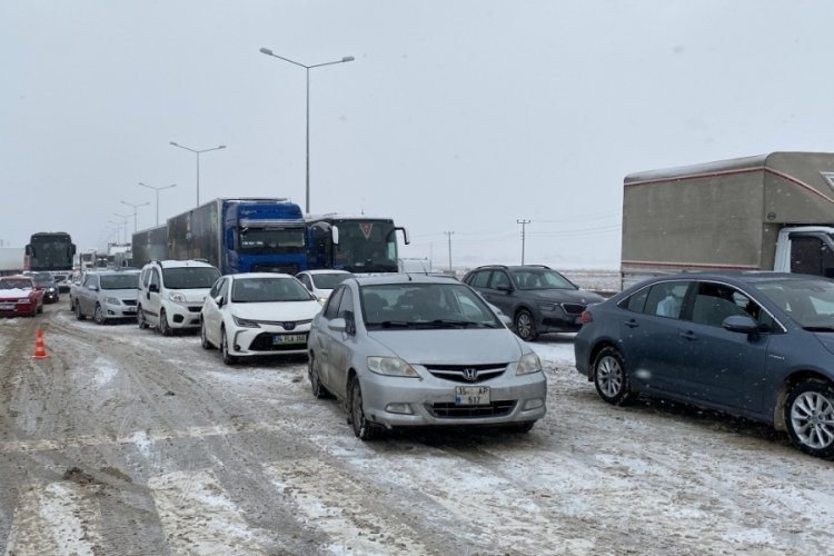 Kulu-Konya karayolu trafiğe kapandı