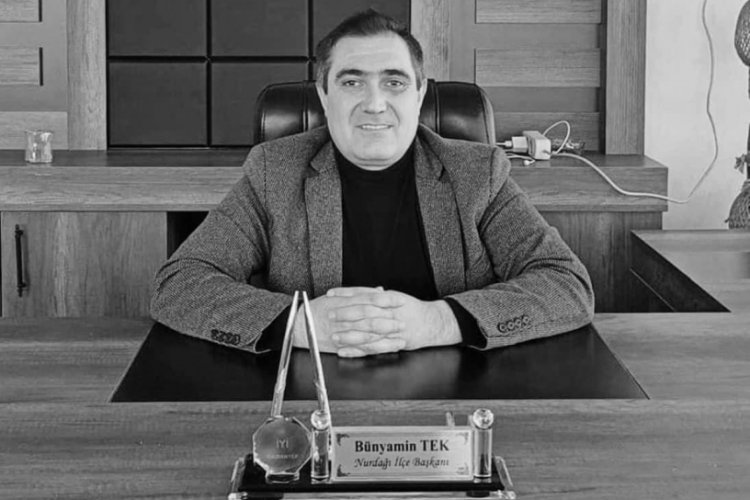 İYİ Partili B&uuml;nyamin Tek ve eşi depremde hayatını kaybetti