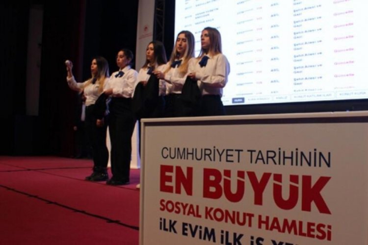İzmir'de 12 bin 400 konut i&ccedil;in kura &ccedil;ekildi