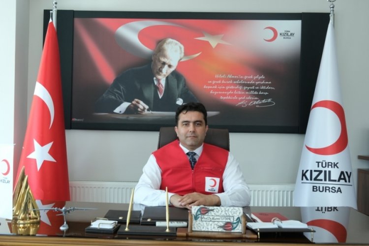 Kızılay Bursa İl Merkezi Başkanı Prof. Dr. Murat Tutan&ccedil; Bursalılara kan bağışı ve acil yardım &ccedil;ağrısında bulundu
