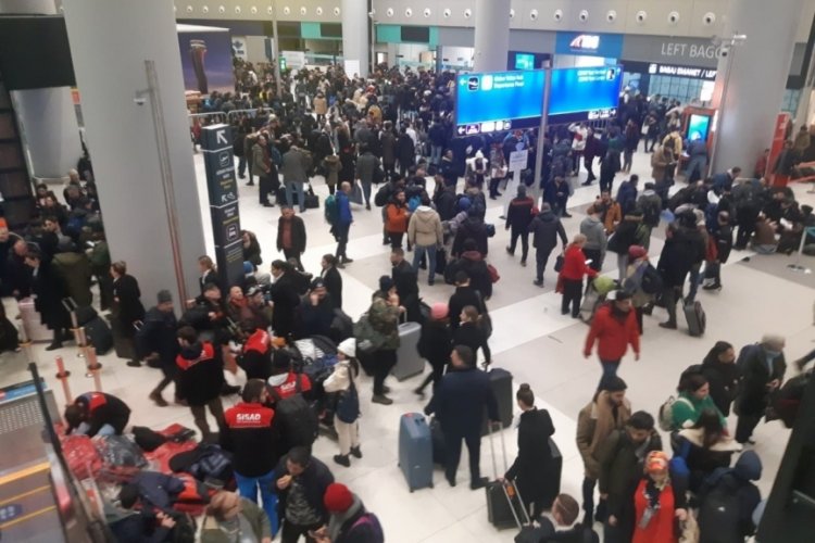 İstanbul'dan deprem b&ouml;lgesine 12 bin 752 personel sevk edildi