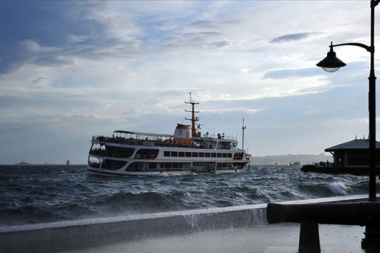 İstanbul'da vapur seferlerine hava engeli