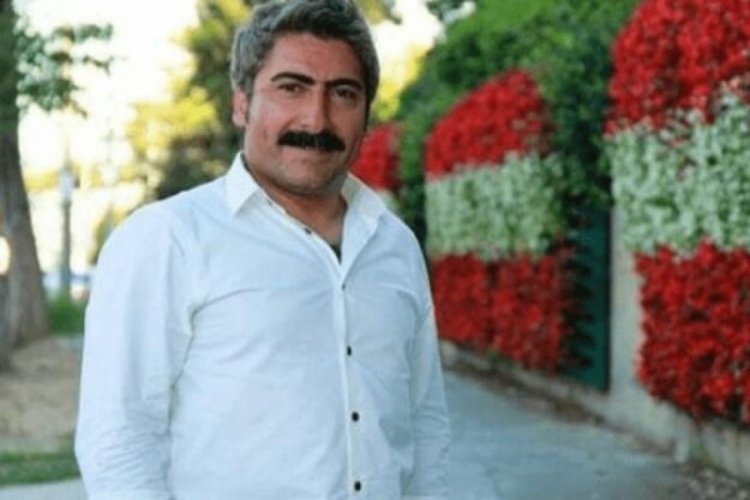 Hacı Ali Konuk: On bina g&ouml;z&uuml;m&uuml;n &ouml;n&uuml;nde yıkıldı!