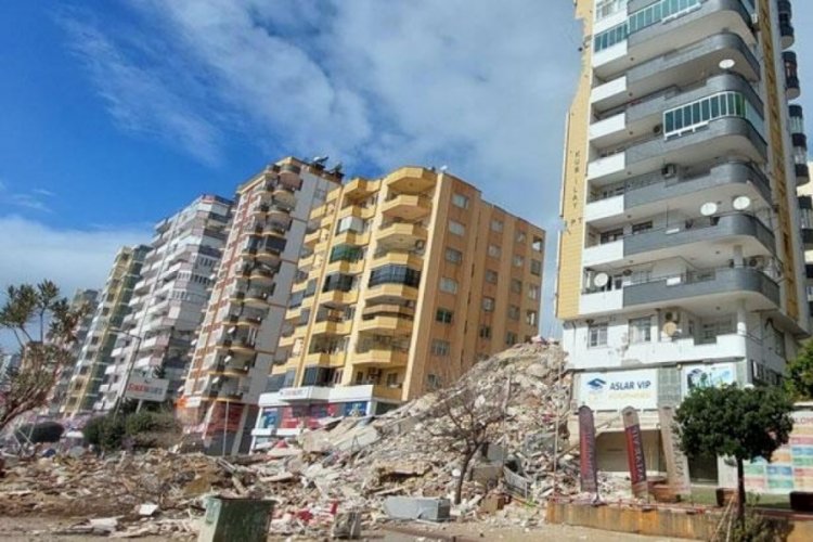 4 g&uuml;n &ouml;nce birliğine teslim olmuştu, depremde şehit oldu