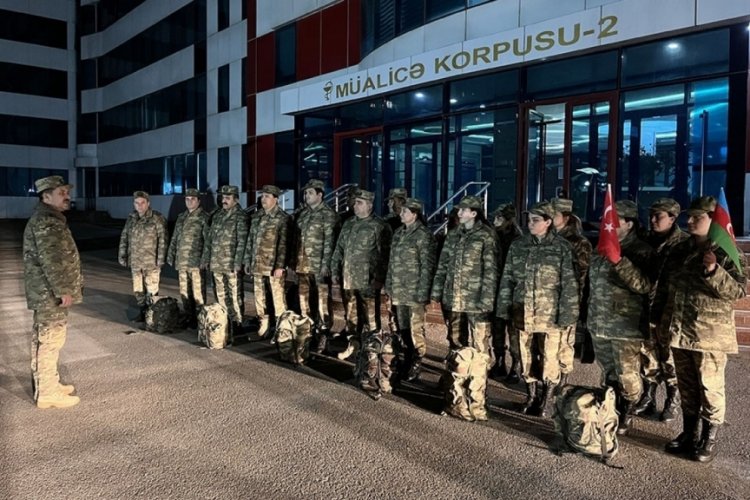 Azerbaycan'dan T&uuml;rkiye'ye destek
