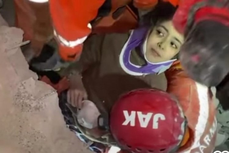 Gaziantep'te 9 yaşındaki Zeynep'i 31 saat sonra kurtarıldı