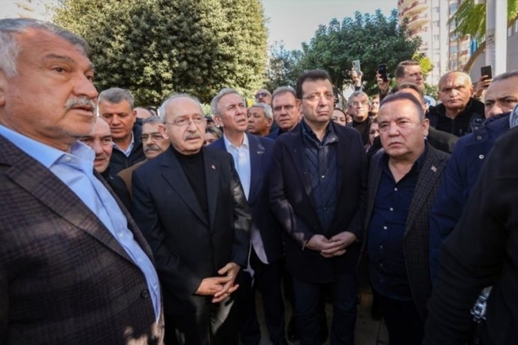 Kılı&ccedil;daroğlu, CHP'li b&uuml;y&uuml;kşehir belediye başkanları ile afet b&ouml;lgesinde