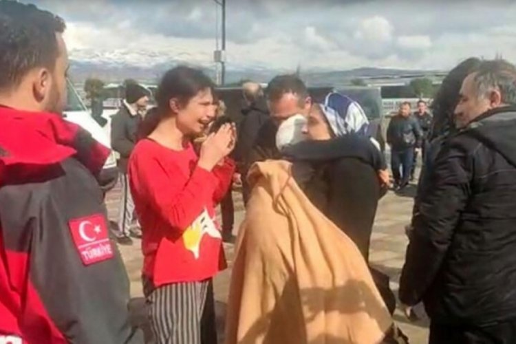 Kahramanmaraş'ta 34 saat sonra ağlatan buluşma