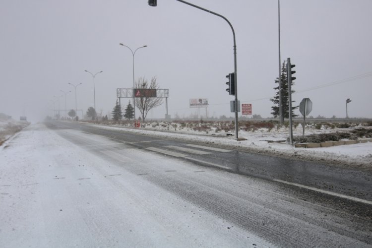 Nevşehir-Kırşehir karayolunda tek taraf a&ccedil;ıldı
