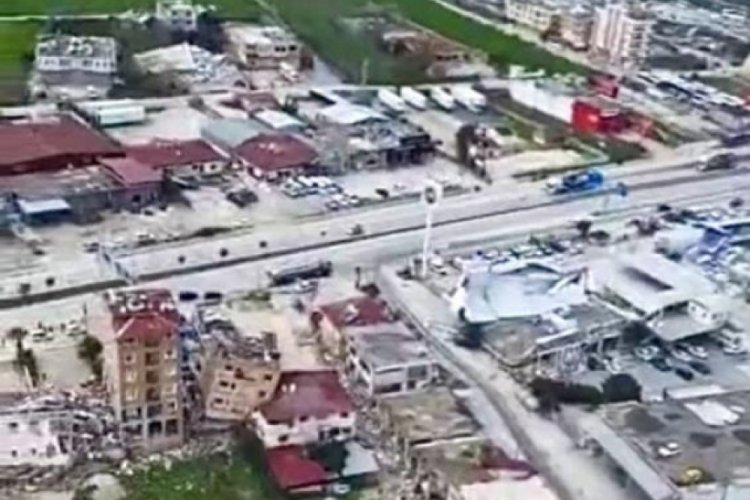 Hatay'da depremin bilan&ccedil;osu havadan g&ouml;r&uuml;nt&uuml;lendi