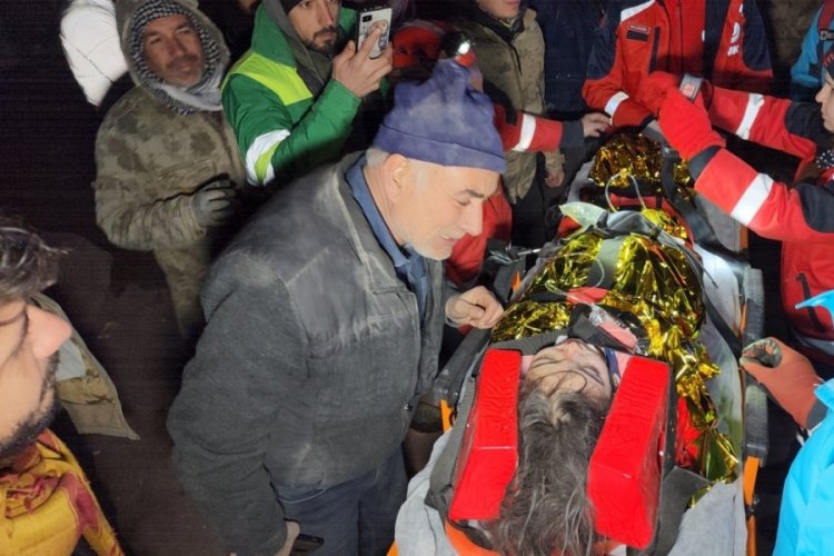 Adıyaman'da k&uuml;&ccedil;&uuml;k Bet&uuml;l Edis 47 saat sonra kurtarıldı