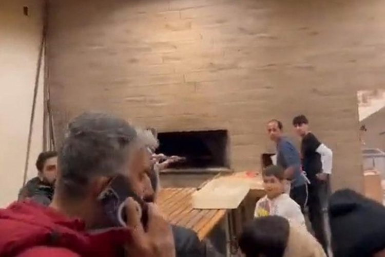 Gaziantep'te tepki &ccedil;eken g&ouml;r&uuml;nt&uuml;! Ekmeğin fiyatı şaşırttı