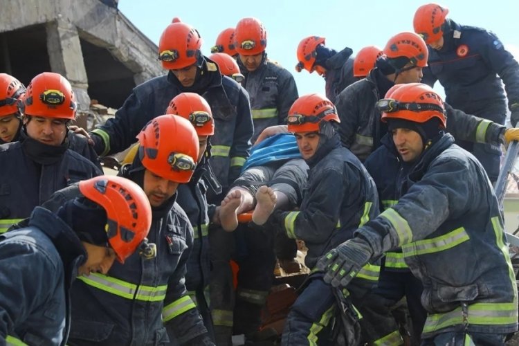 Depremzedelere ilk m&uuml;dahale nasıl yapılmalı?