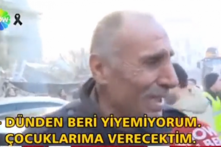 &Ccedil;ocuklarına vereceği bisk&uuml;viyi g&ouml;steren acılı baba y&uuml;rekleri sızlattı!