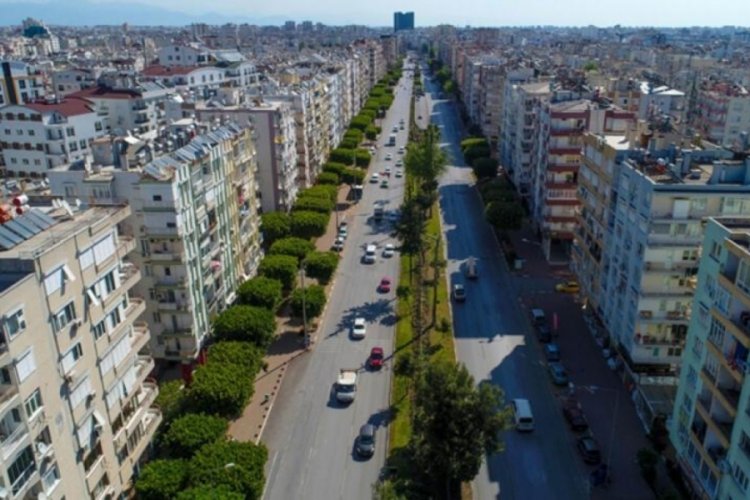 Antalya'da daha fazla kira i&ccedil;in 1 daireyi 3'e b&ouml;l&uuml;yorlar