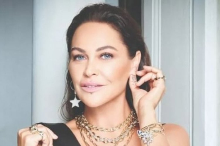 H&uuml;lya Avşar'dan AFAD'a yardım