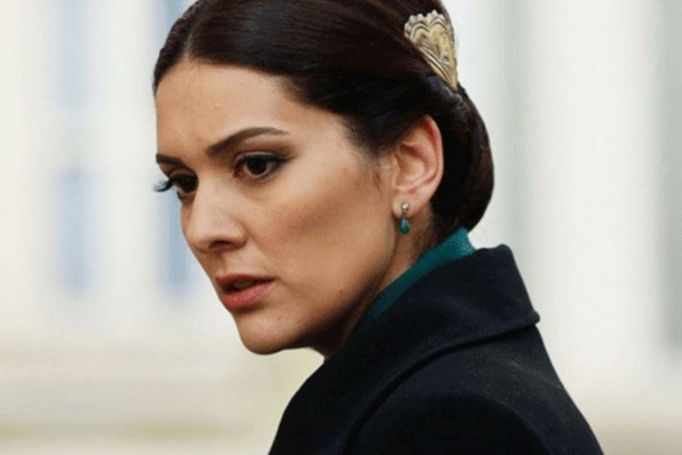 Berg&uuml;zar Korel: L&uuml;tfen a&ccedil;ın mesaj kutularınızı paylaşın