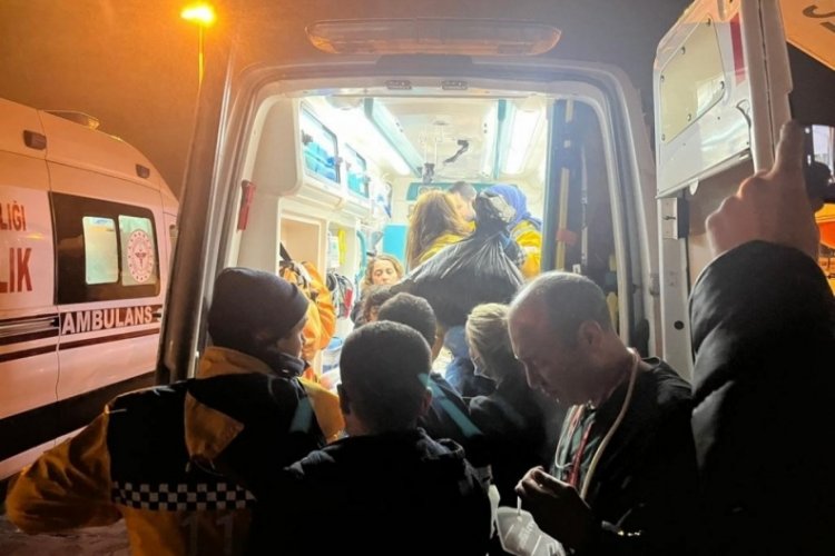 Adana'da depremde yaralanan 60 yaralı Cumhurbaşkanlığı u&ccedil;ağı ile Ankara'ya getirildi