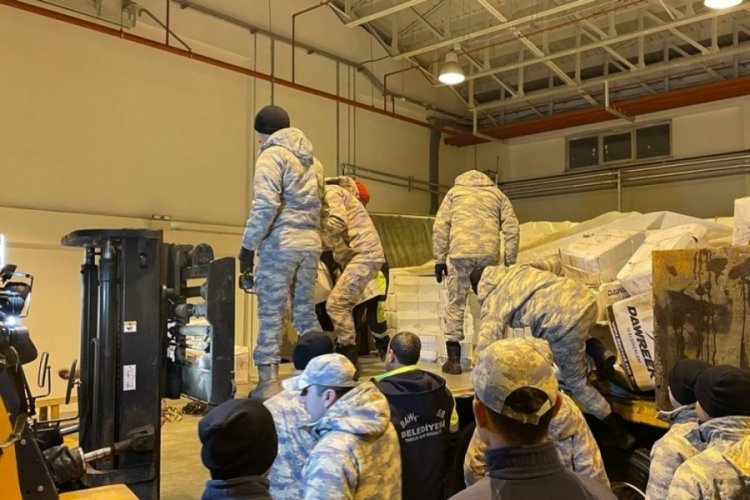 250 adet duvar kırıcı iş makinesini deprem b&ouml;lgesine g&ouml;nderildi