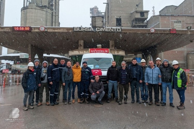 Bursa &Ccedil;imento Arama-Kurtarma ekibinden deprem b&ouml;lgesine yardım