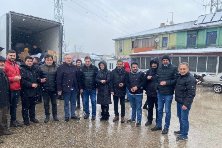 Gelecek Partisi Bursa: Yardımlarınızı g&uuml;venle depremzedelere ulaştırıyoruz!