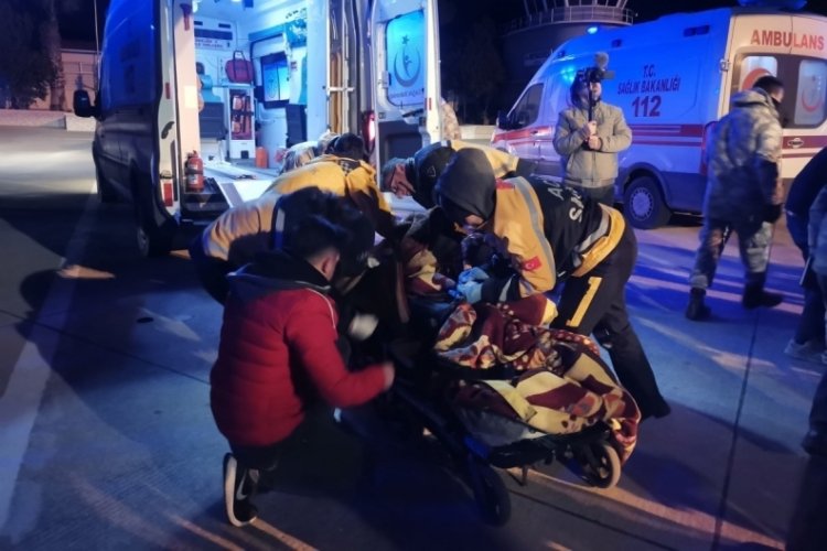 İzmir'de 52 depremzede tedavi ediliyor