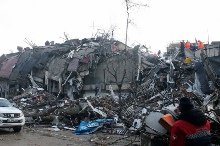 Deprem bağışları vergi indirimine konu olacak!