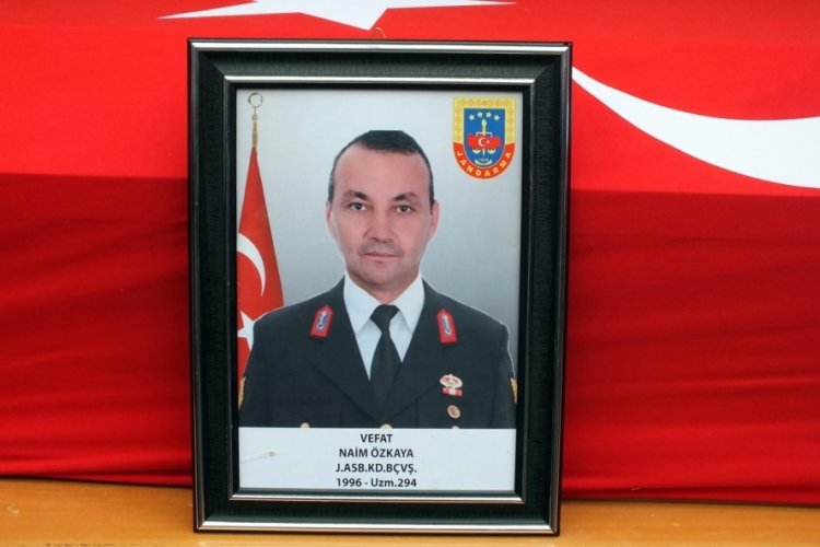 Depremde hayatını kaybeden astsubay son yolculuğuna uğurlandı