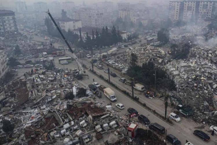 Hatay'a girişte 40 kilometrelik ara&ccedil; kuyruğu oluştu