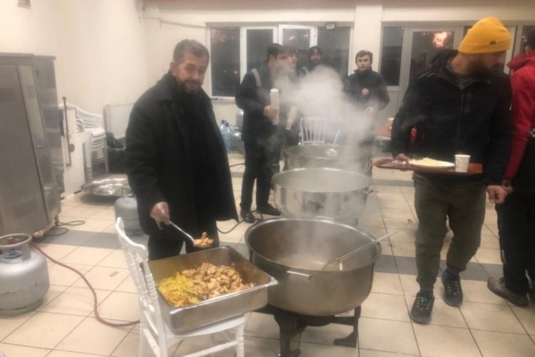 Bursa G&uuml;rsu Belediyesi'nden sahra aş evi