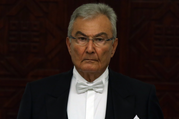 Deniz Baykal vefat etti